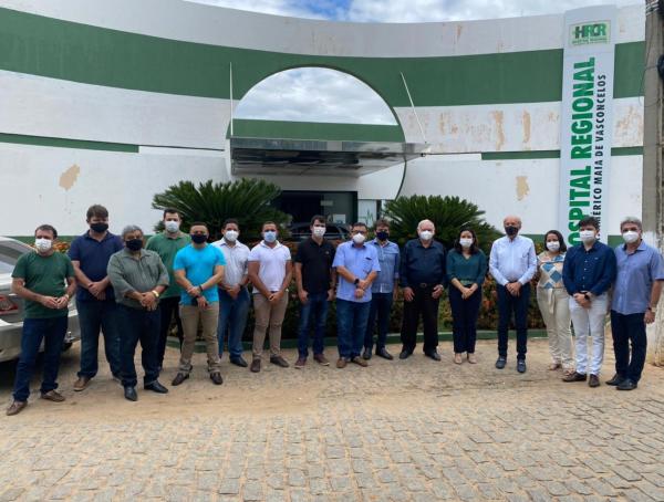  Secretário de Saúde da Paraíba visitou o Hospital Regional de Catolé do Rocha e verificou local que será construída a UTI