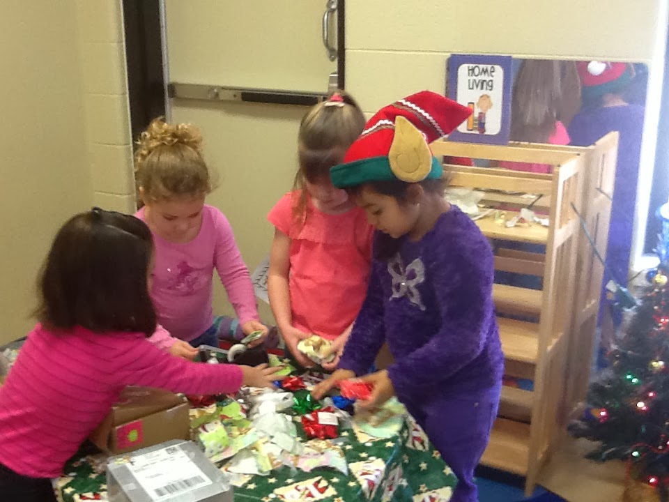 Mrs. Evans Preschool : Christmas learning through play!
