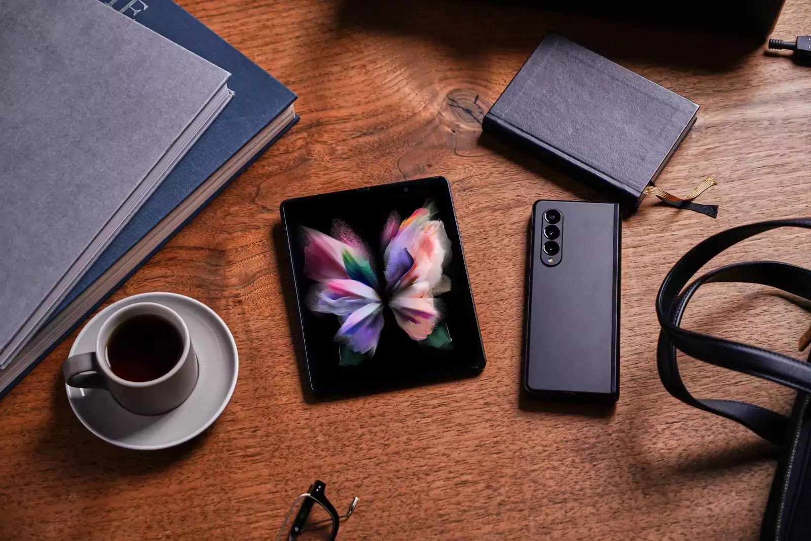 Samsung Galaxy Z Fold3 5G Samsung Galaxy Z Fold3 5G