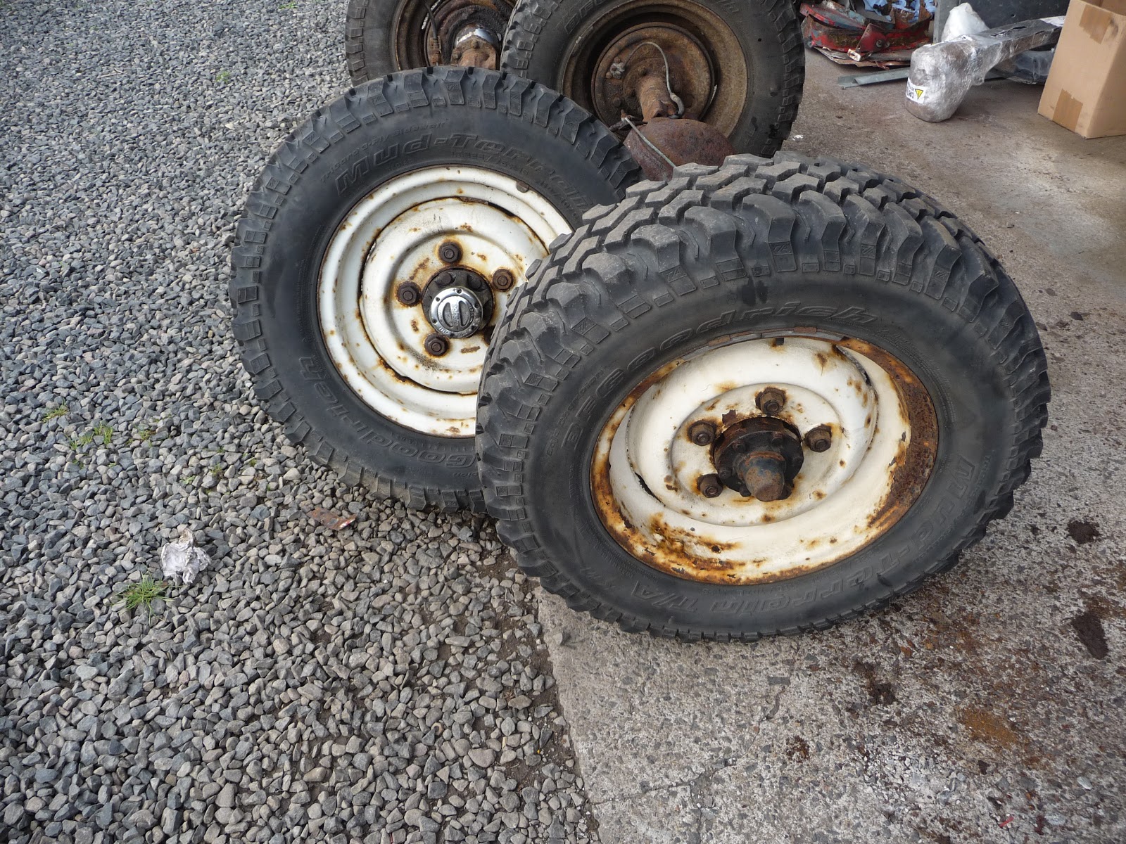 landrover Series 3: Refurbished Wheels