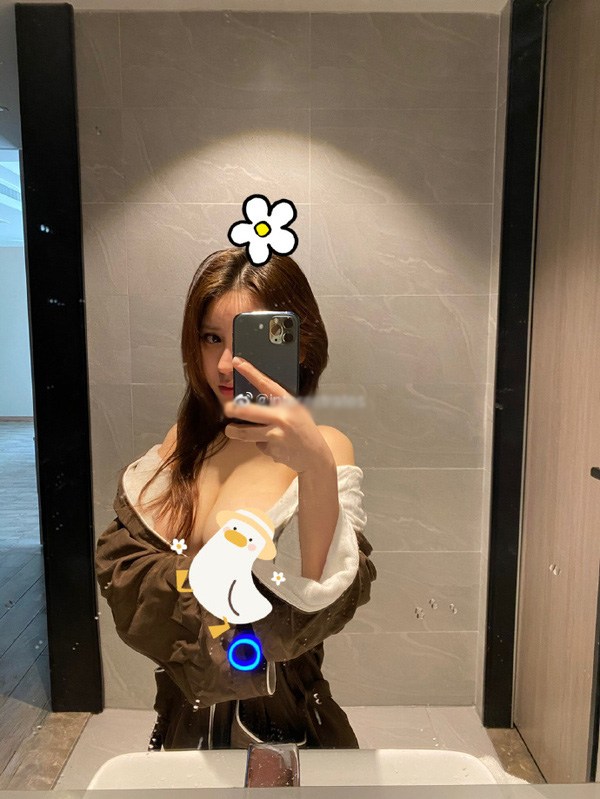 Hot girl Running lộ clip nóng 4