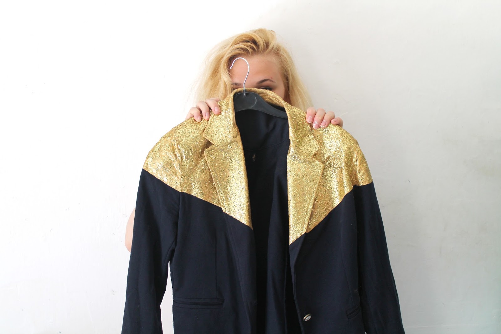 A basic blazer (I bought mine from Primark!)