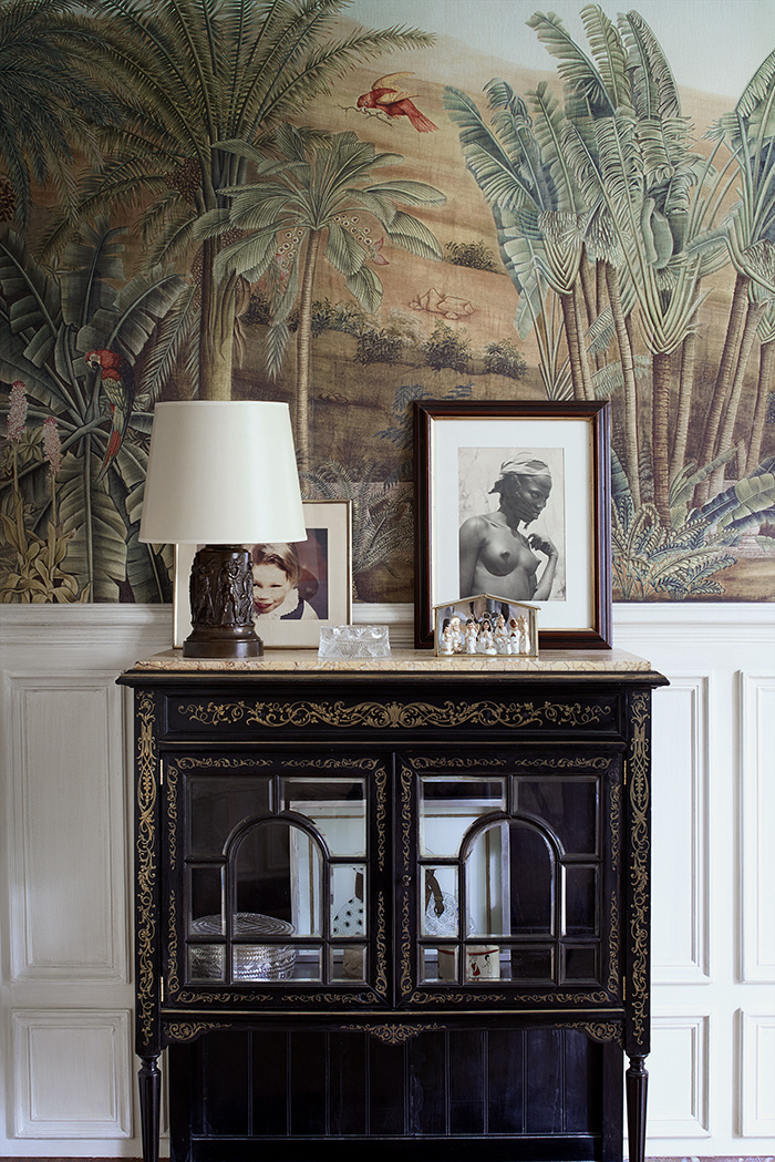 An idyllic house in Paris with exotic vibes