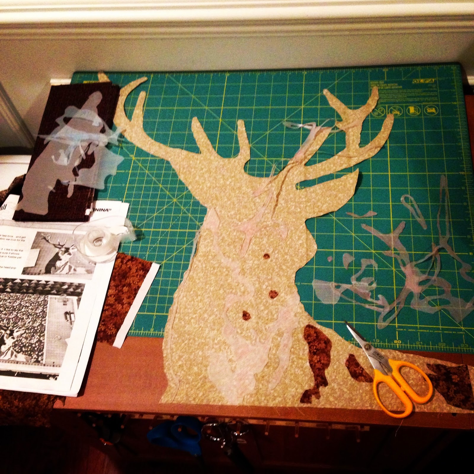 Sarcastic Quilter: Deer Quilt - a Luke Haynes pattern