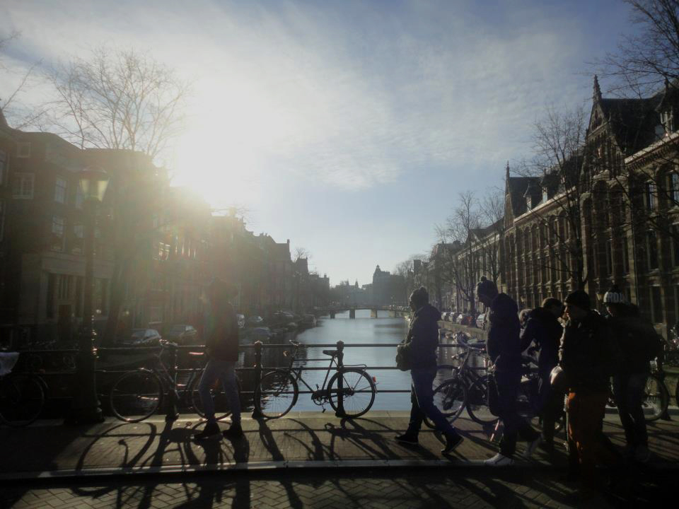 "het leven is geen zoete krentenbol" - Laura goes Holland