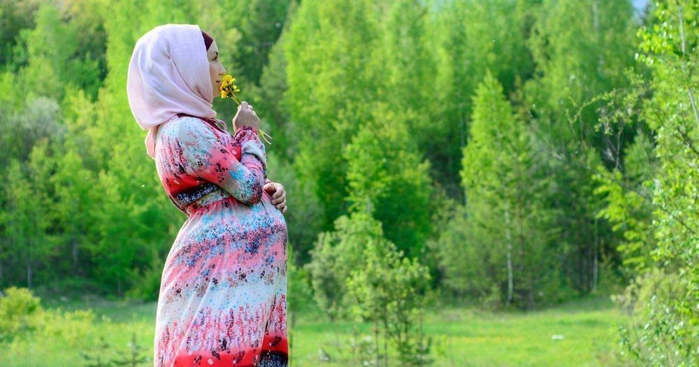 Bolehkan Ibu Hamil Puasa?