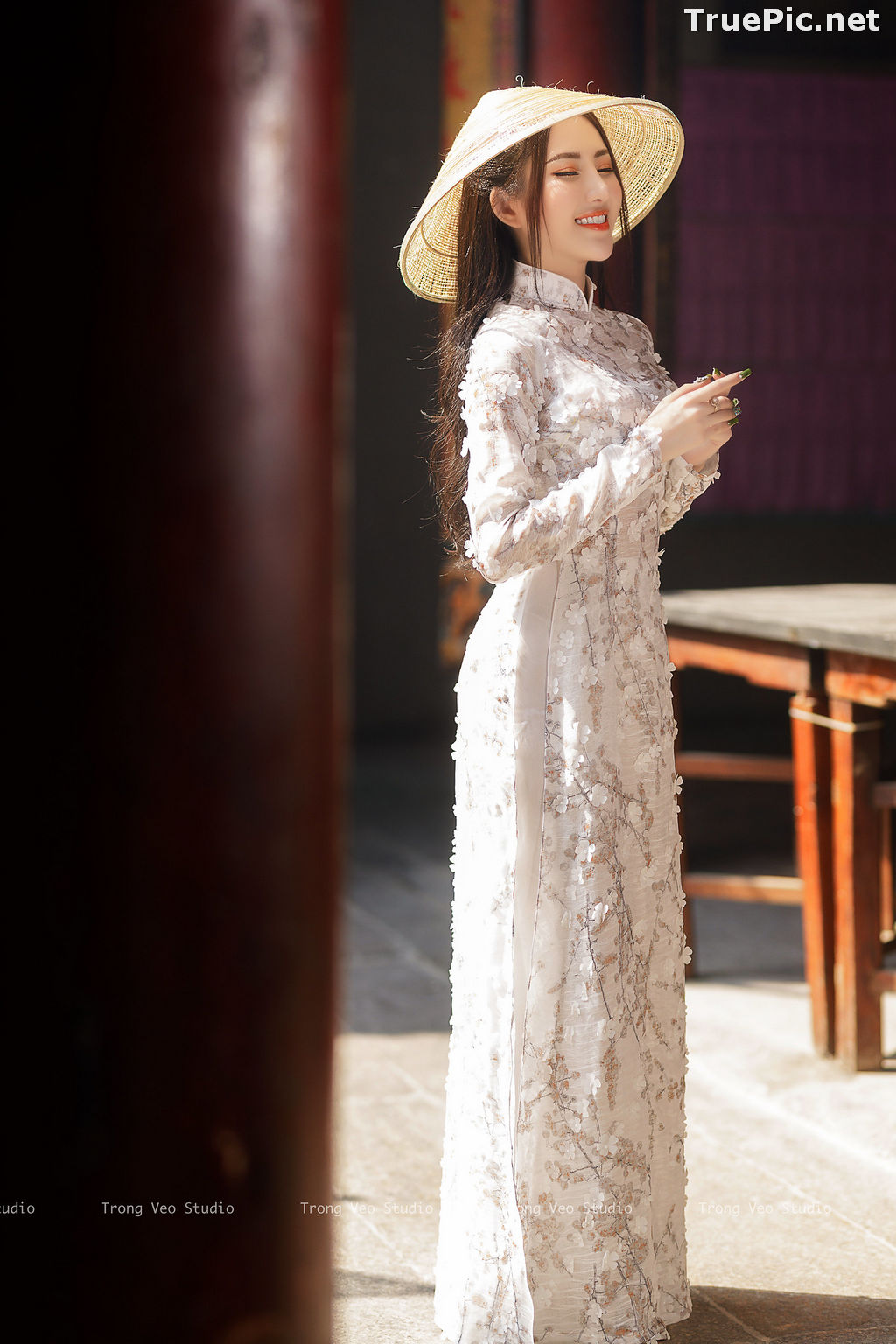 Image The Beauty of Vietnamese Girls with Traditional Dress (Ao Dai) #2 - TruePic.net - Picture-19