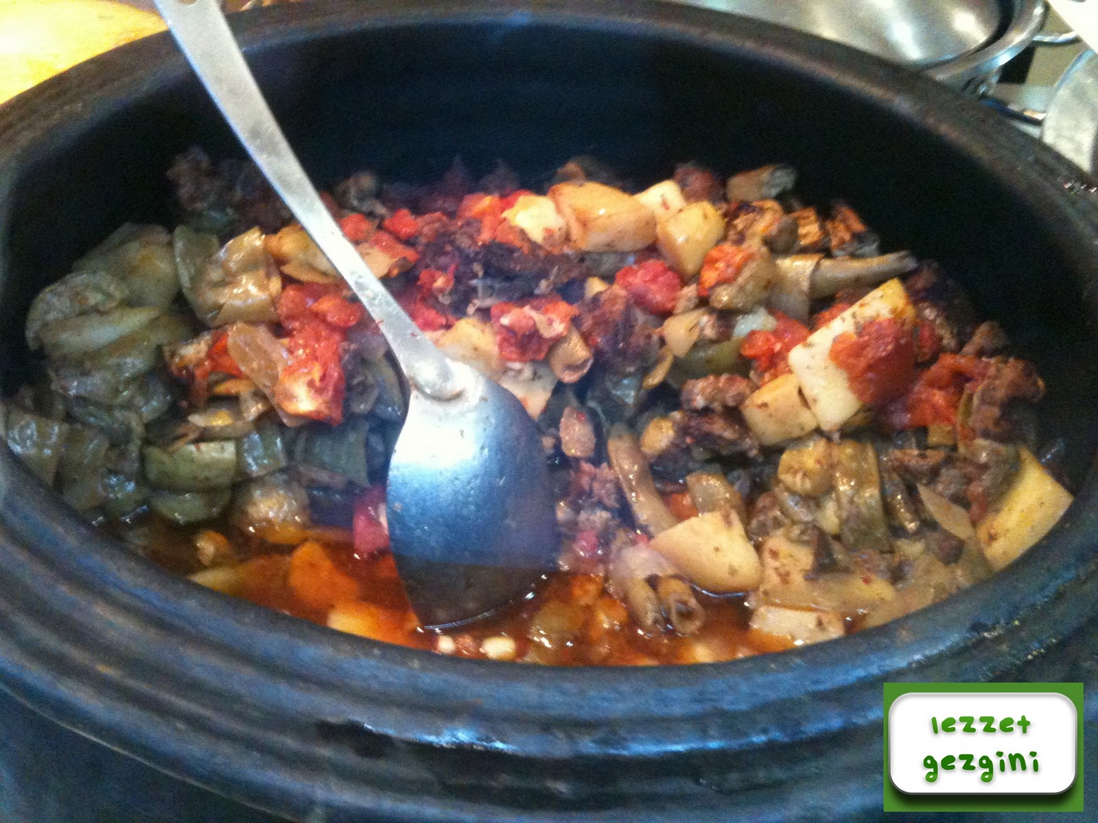 Lezzet Gezgini; Gezdim, Buldum, Yedim, Doydum..: Nur Abla ...