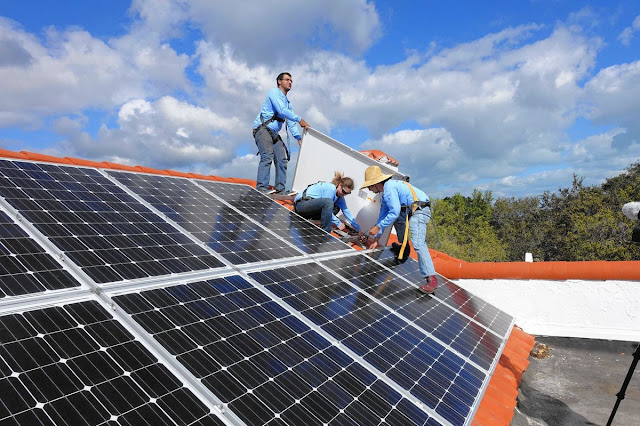 Costo paneles solares ahorra energía