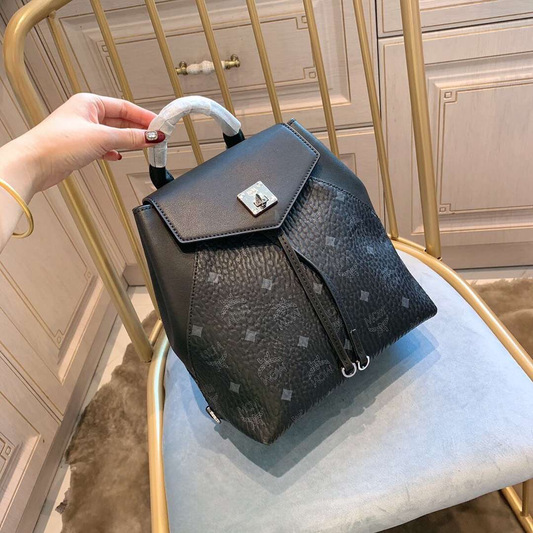 essential backpack in visetos original