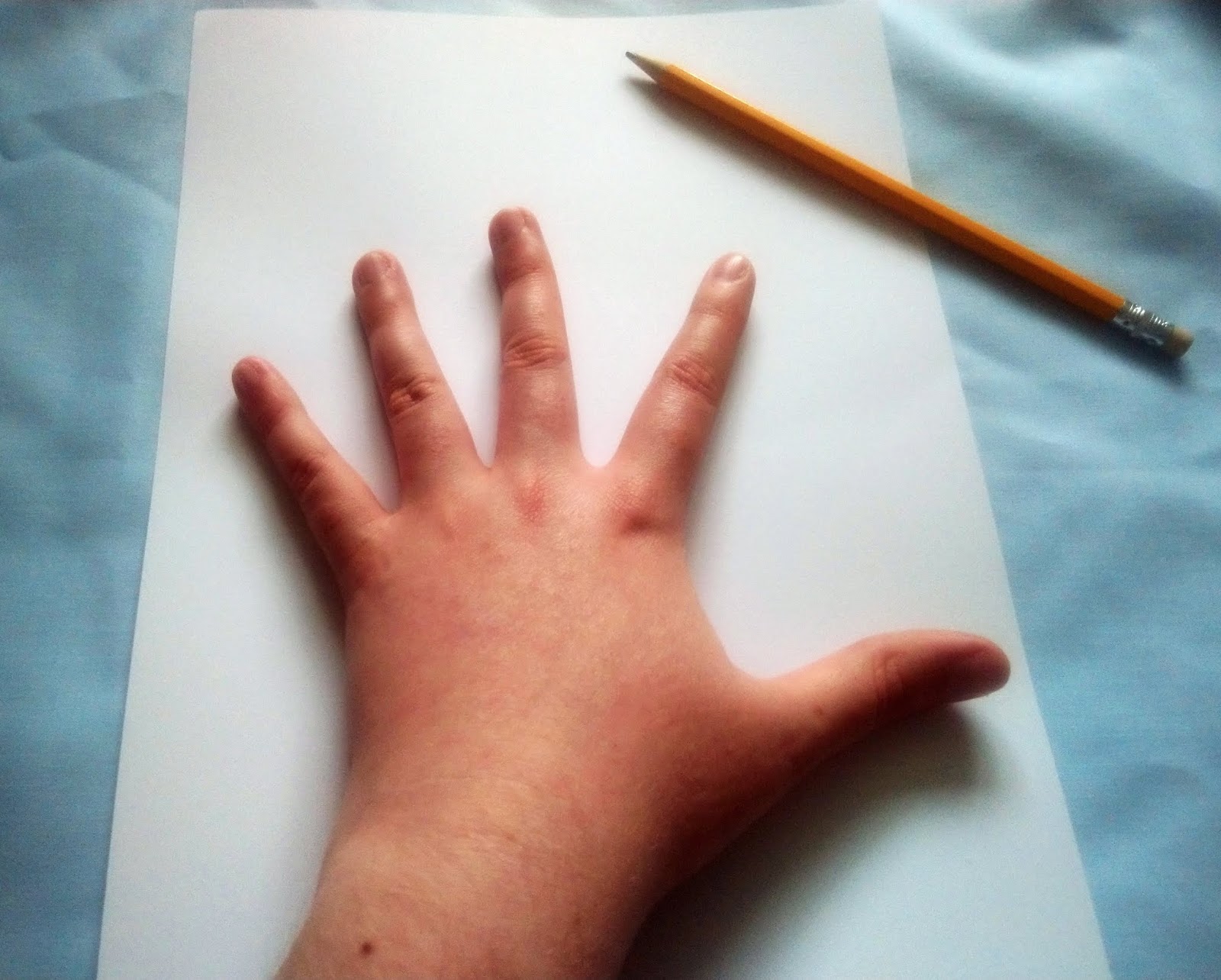 Surrey Library Lab Make a model hand!