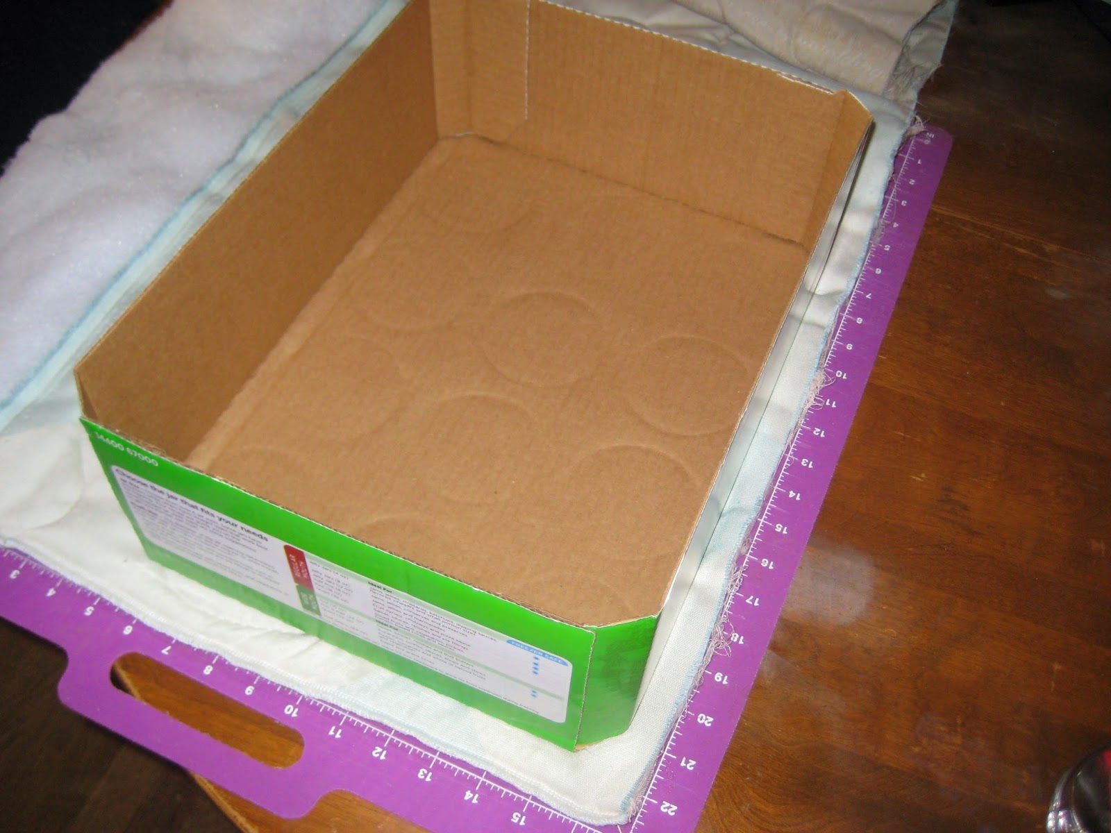 Pondering Cat Cat Bed with Cardboard Box Frame Tutorial