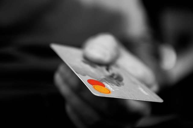 Tips Menggunakan Kartu Kredit dengan Aman dan Bijak