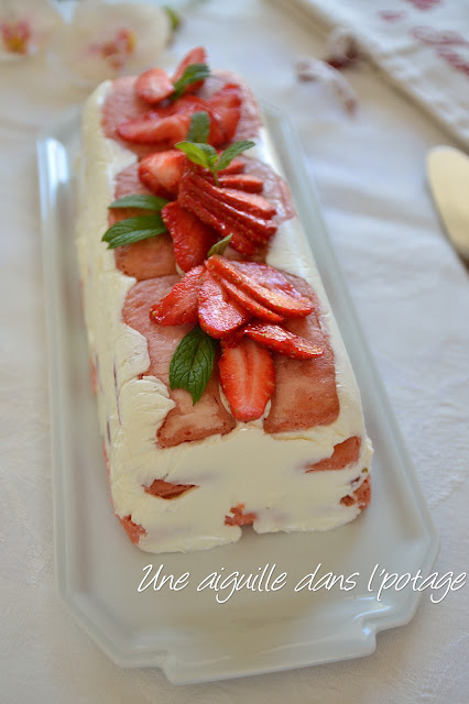 Charlotte-fraises-Plougastel -biscuits roses -Reims-fossier-dessert-facile