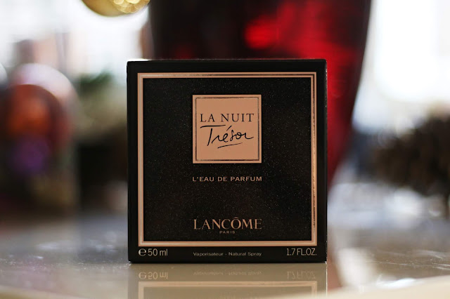 obal parfému Lancome La Nuit Tresor