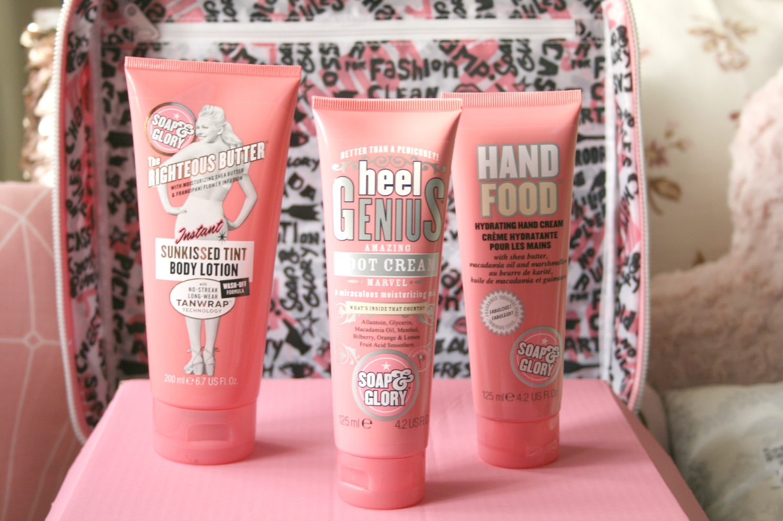 Soap and Glory The Whole She Bang