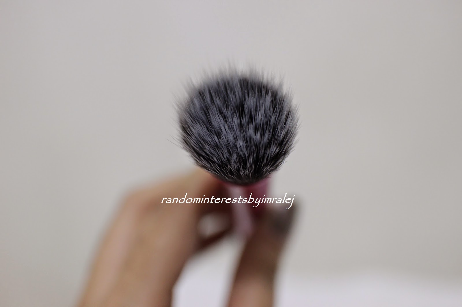 RIbI Real Techniques Stippling Brush