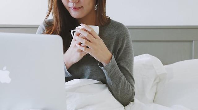 Jangan Sedih Guys 6 Hal Ini Bisa Membantu Menguatkan Kalian yang Lagi LDR-an Loh!! Jangan Sedih Guys 6 Hal Ini Bisa Membantu Menguatkan Kalian yang Lagi LDR-an Loh!!