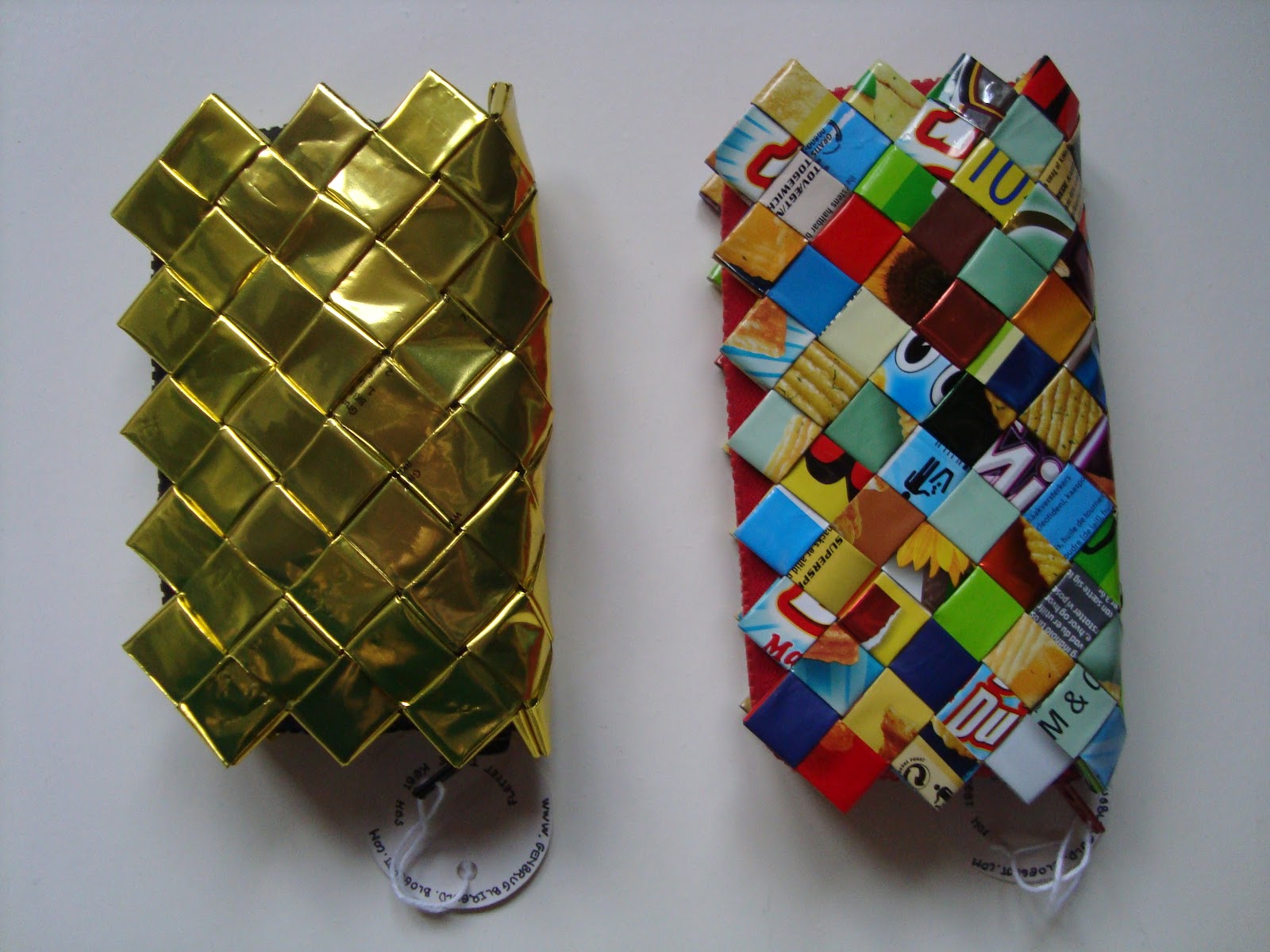 Når genbrug bliver Farverige møntpunge | Duct tape, Candy Bags
