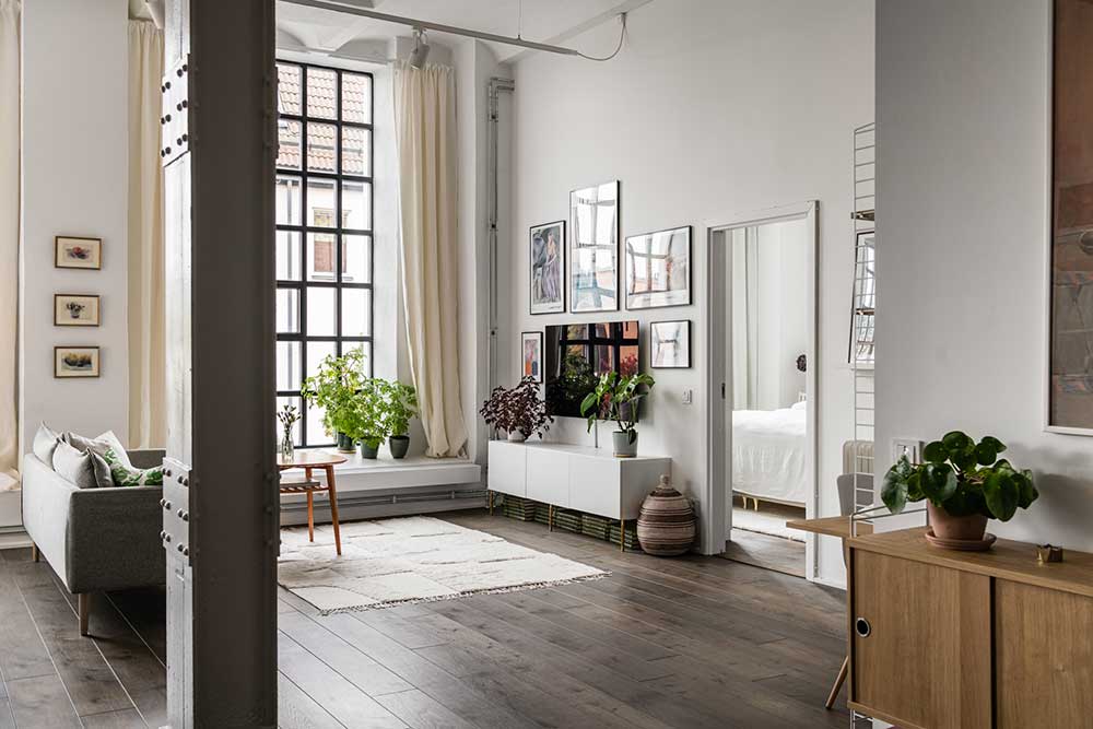 Loft semplice in stile scandinavo