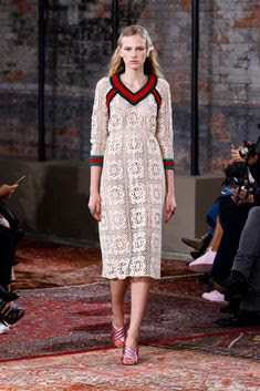 Pinterest sfilata Gucci Pinterest Abito Gucci con polsino