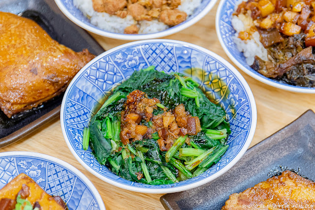 林記飯館，古早南部口味平價小吃，滷肉飯肥肉瘦肉任你挑！還有熟客必點蜜汁小魚乾花生