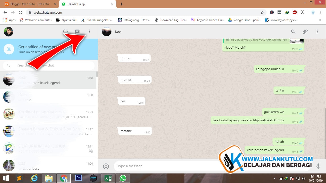 Bạn đã sử dụng Whatsapp Web nhưng thấy màu nền quá đơn điệu? Chỉ cần vài cú nhấp chuột để thay đổi màu nền chat cho Whatsapp Web theo phong cách của bạn. Hãy truy cập vào tính năng này và thỏa sức sáng tạo, tạo nên không gian trò chuyện vô cùng \