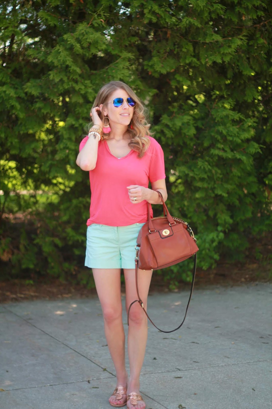 5 Ways to Wear a Coral Tee - I do deClaire