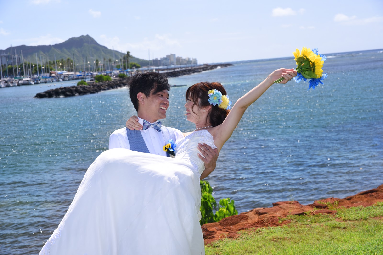 Honolulu Weddings Happy Day in Hawaii