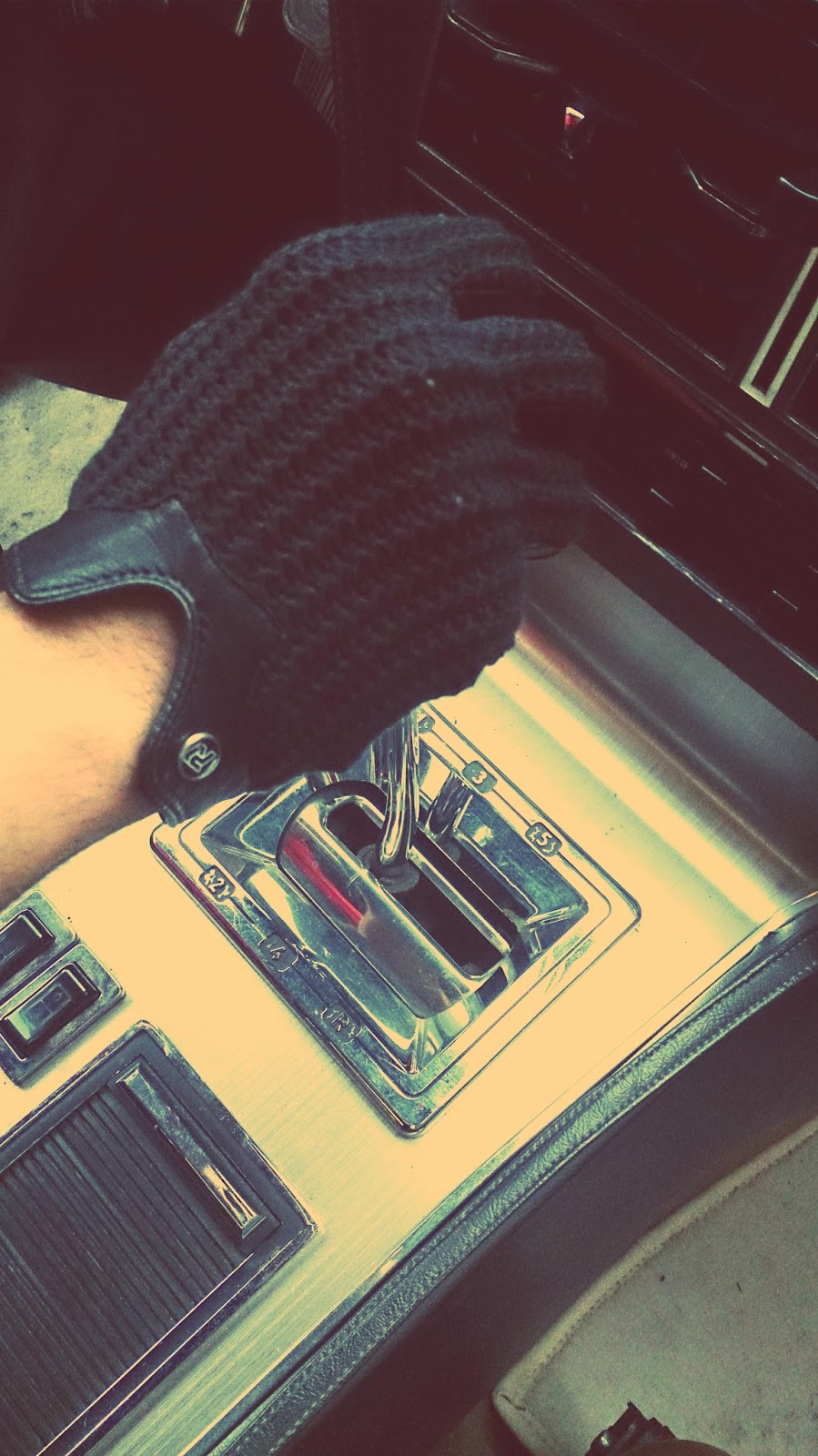 Classic Cars Talks Autodromo Stringback Driving Gloves Review