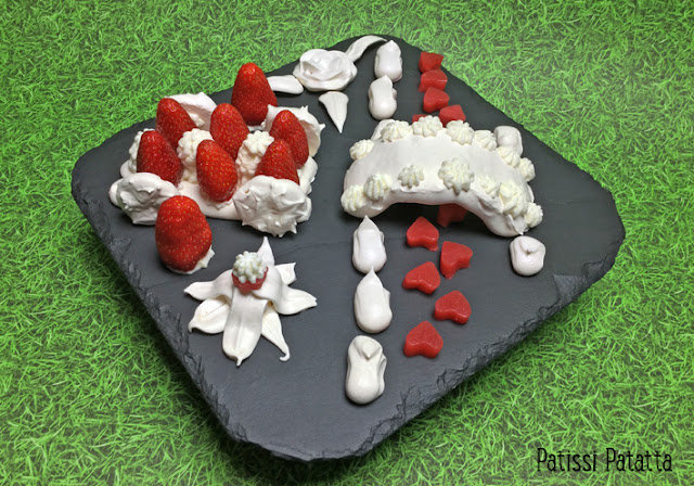 fraises, chantilly, meringue, gelée de fraises, modern art fraises, fraises en vacances, fraises bucoliques, food art, strawberry, patissi-patatta