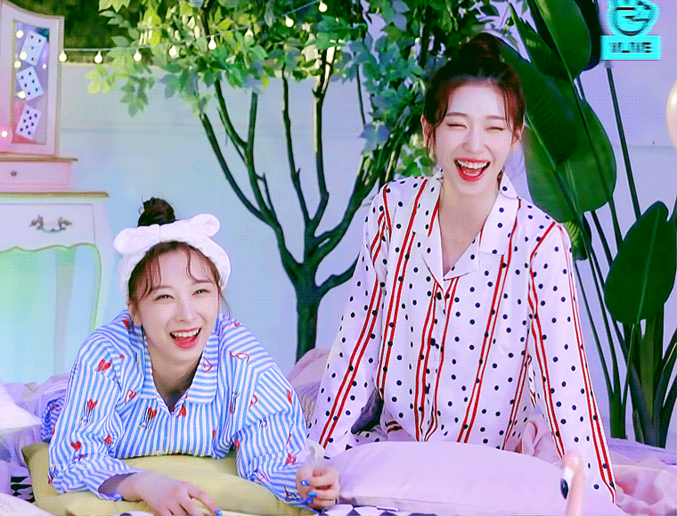 데뷔 첫 눕방을 대하는 흔한 신인의 자세 | 인스티즈