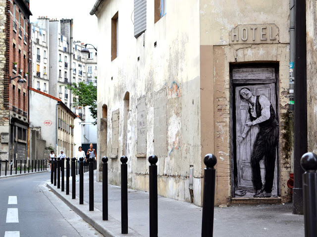 Levalet is back on the streets of Paris in France with a brand new piece that just popped up in the 19th district of the city.