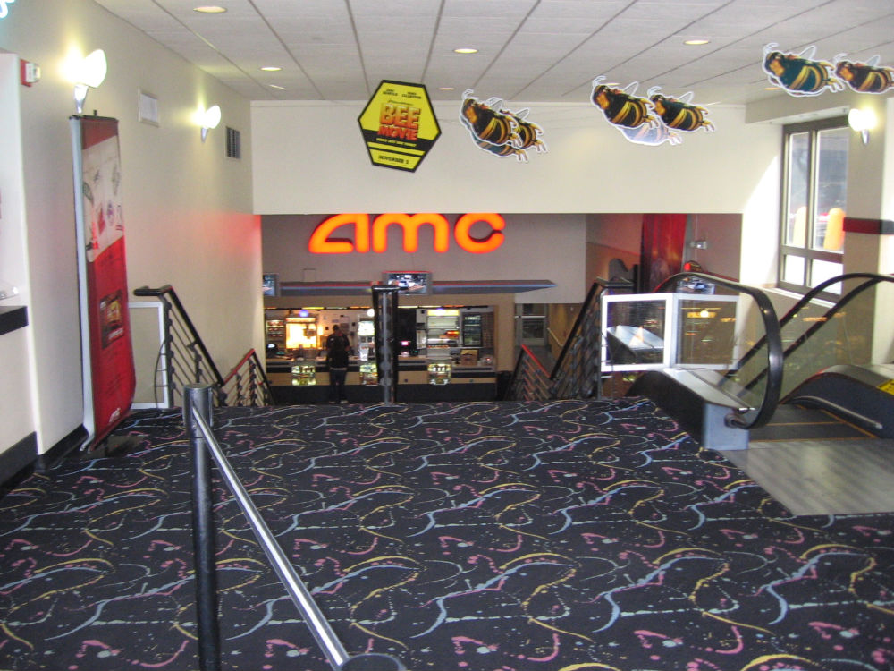 AMC Promenade 16 - 21801 Oxnard St