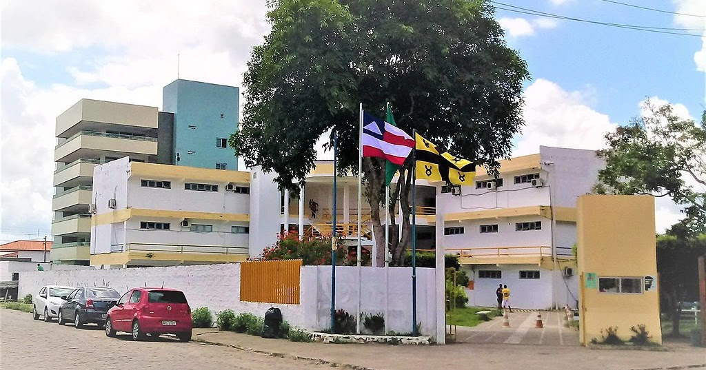 Cruz das Almas Prefeitura decide fechar o comércio com o aumento do