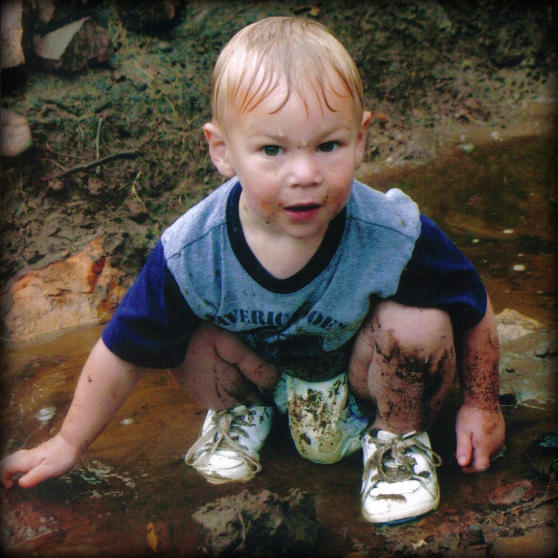 Snips of Snails And Puppy Dog Tails Kids + Dirt = Good Mommy?