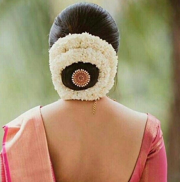 20 Simple Juda Hairstyles for Wedding Sarees and Lehengas