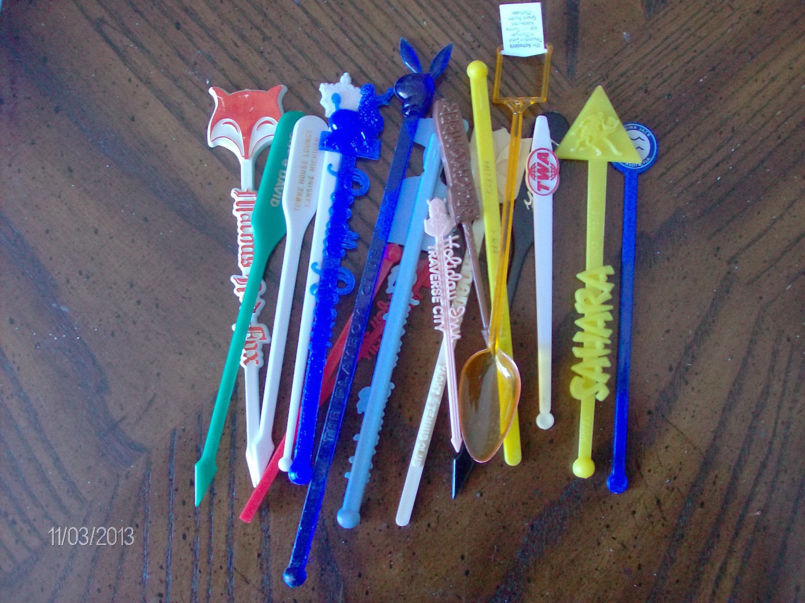 Au Courant Columbia Swizzle Sticks