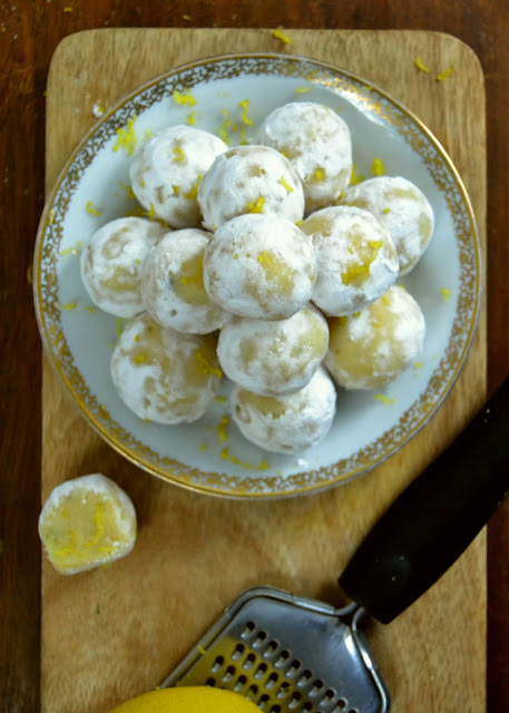 Trufas de leche condensada y limón brigadeiros