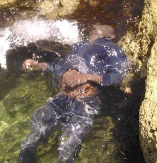1a3 Graphic photos: Bodies of African migrants who died when boats sank wash ashore in Tripoli, Libya