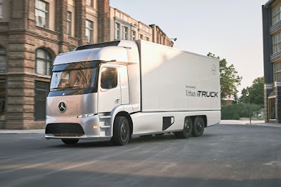 Mercedes Benz%2BUrban%2BeTruck%2B877
