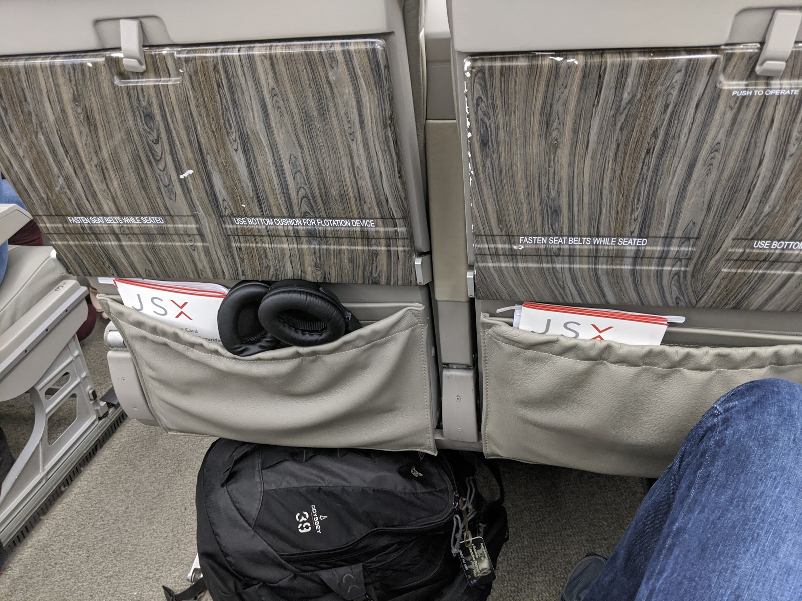 Review JetSuiteX Oakland to Las Vegas