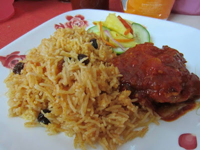 Nasi Tomato dan Ayam Masak Merah Simple