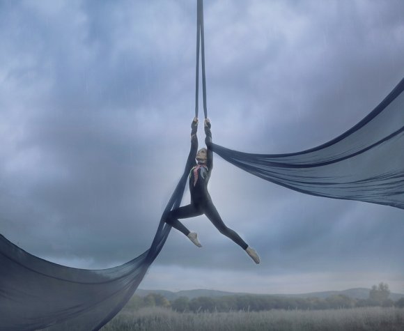 katerina plotnikova fotografia surreal mulheres natureza país das maravilhas balé aéreo