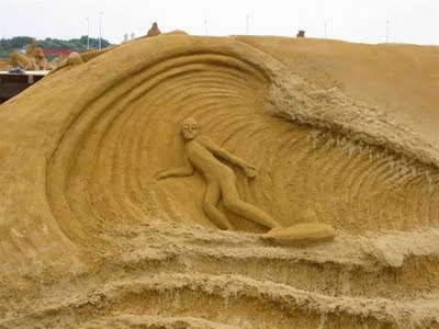 Escultura en la playa