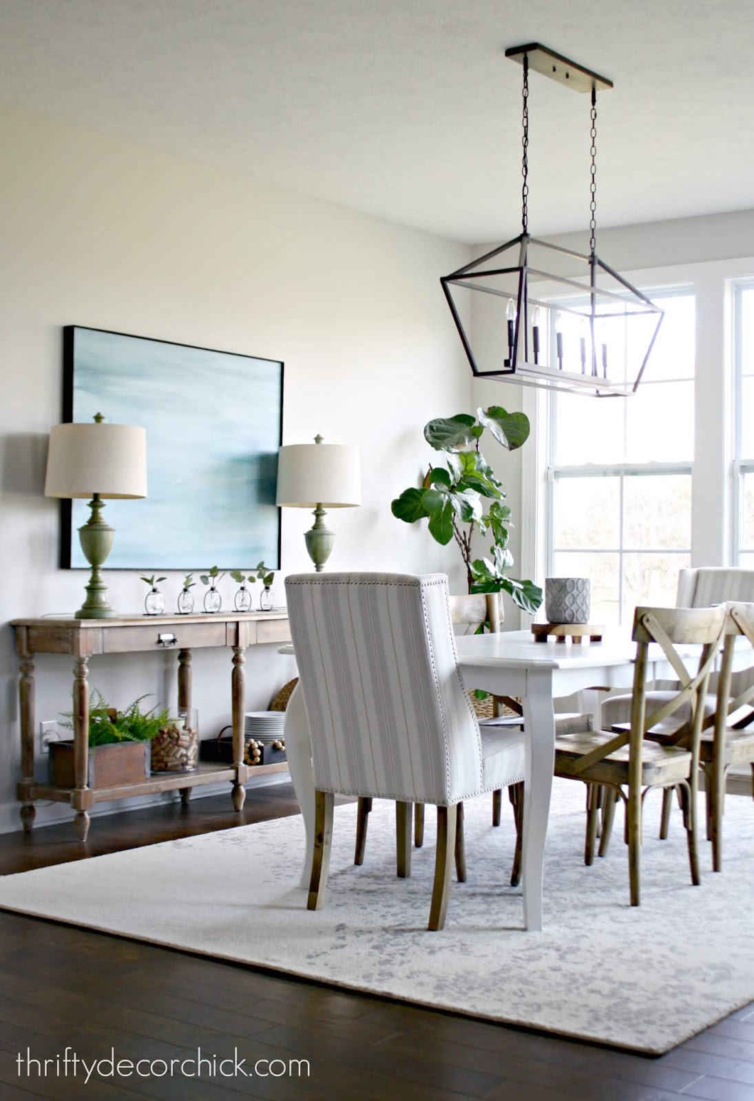 Before dramatic dining room makeover 