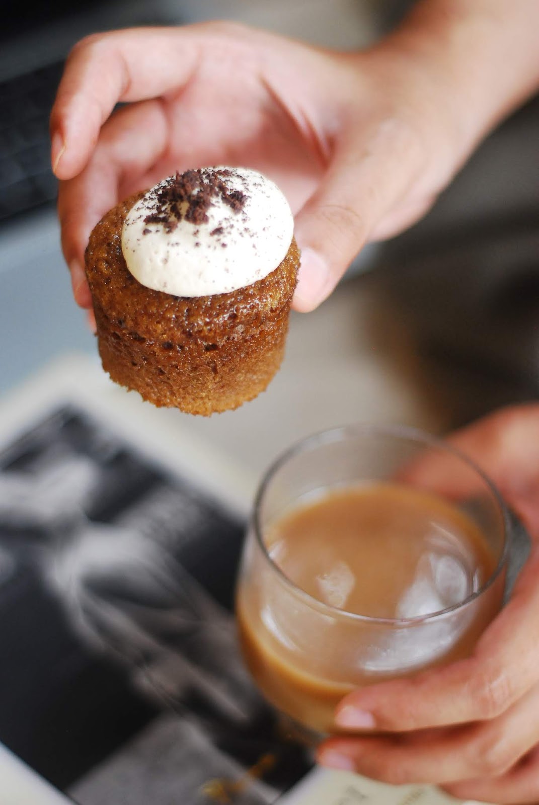 Moist Coffee Cupcakes (Recipe) luna bakes
