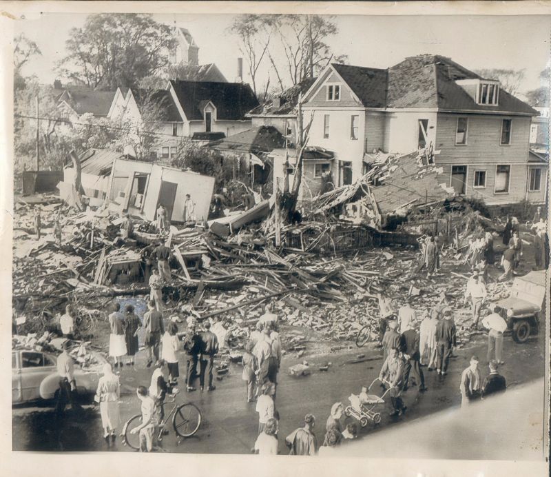 49 Incredible Photos That Capture the Ruins of Sarnia, Ontario After