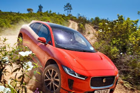 Jaguar I-Pace Mantap Jadi Di nobatkan Mobil Terbaik di Dunia Tahun 2019 . Penasaran Apa Si yang jadi Andalannya ?