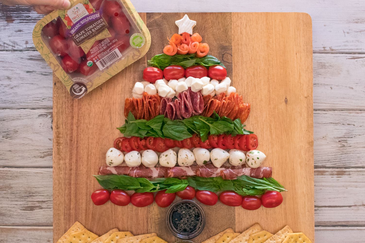 Lunchbox Dad How to Make a Christmas Tree Charcuterie Board